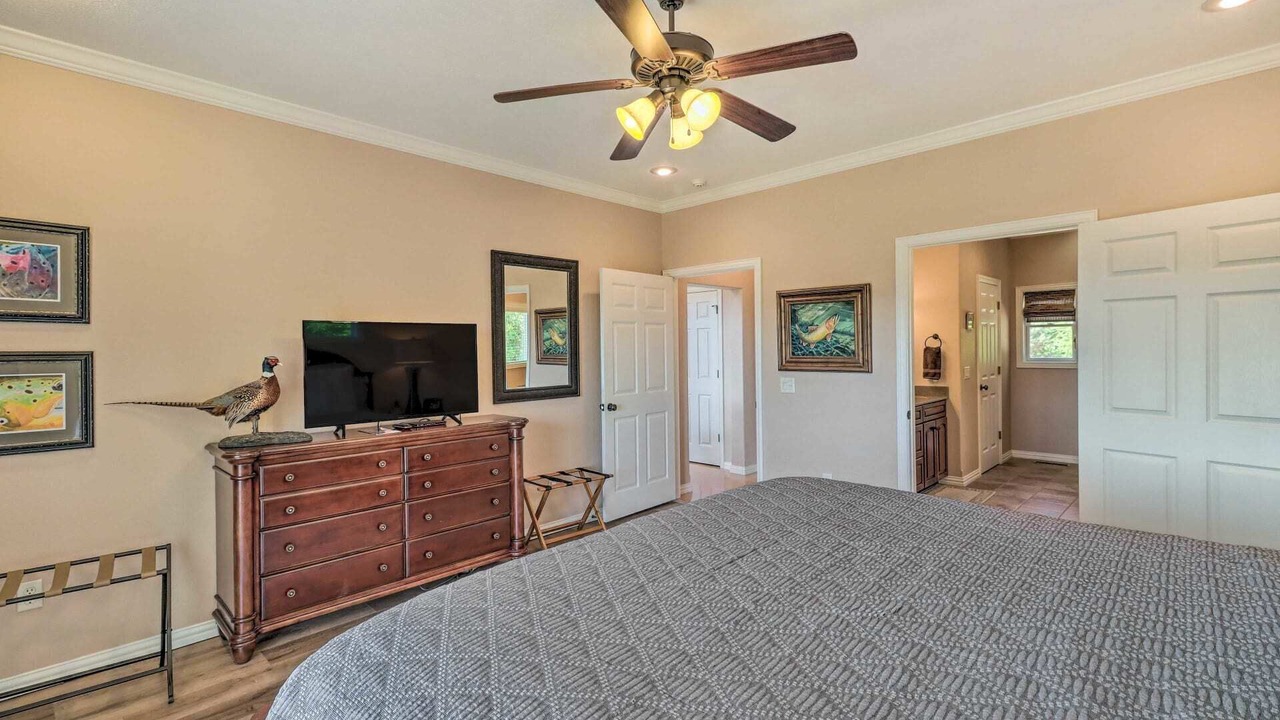 Photo of Bedroom in Bull Shoals