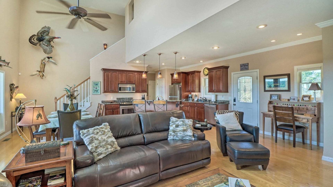 Photo of Livingroom in Bull Shoals