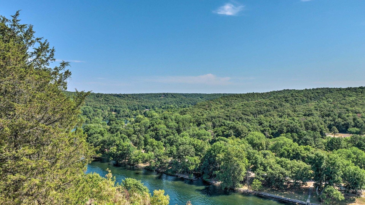 Photo of Others in Bull Shoals