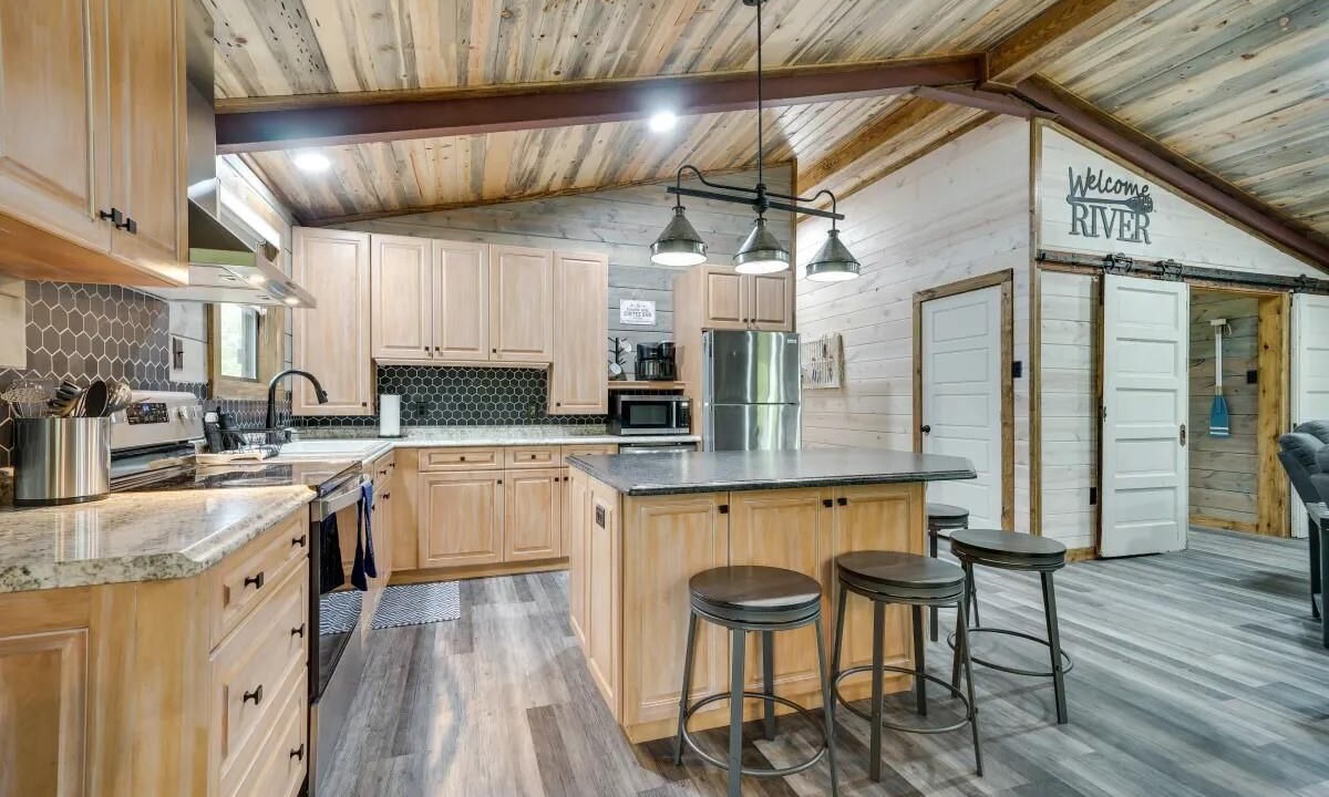 Photo of Kitchen in Golden