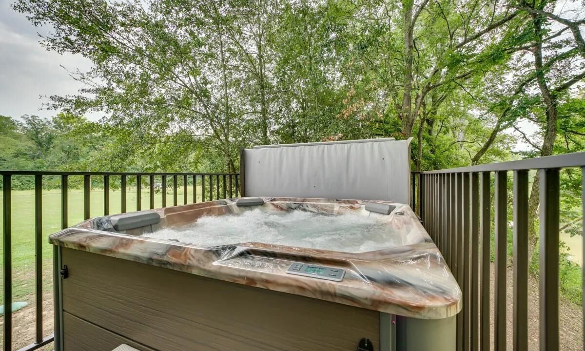 Photo of Outdoor in Golden