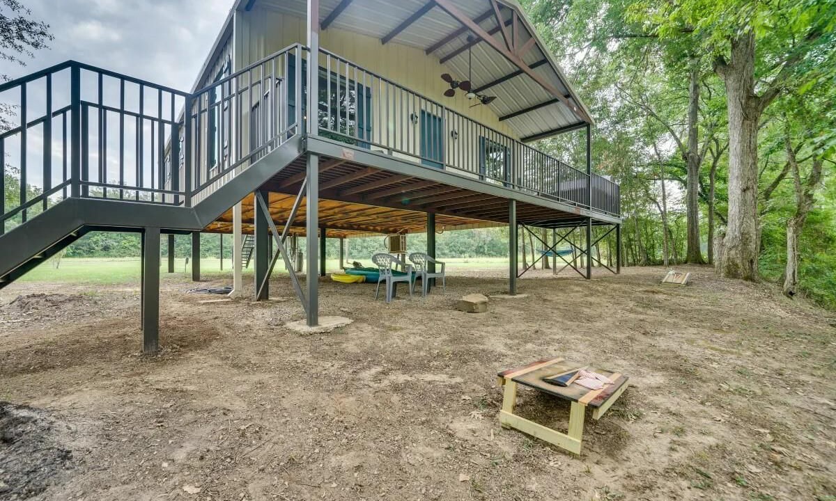 Photo of Patio Balcony in Golden