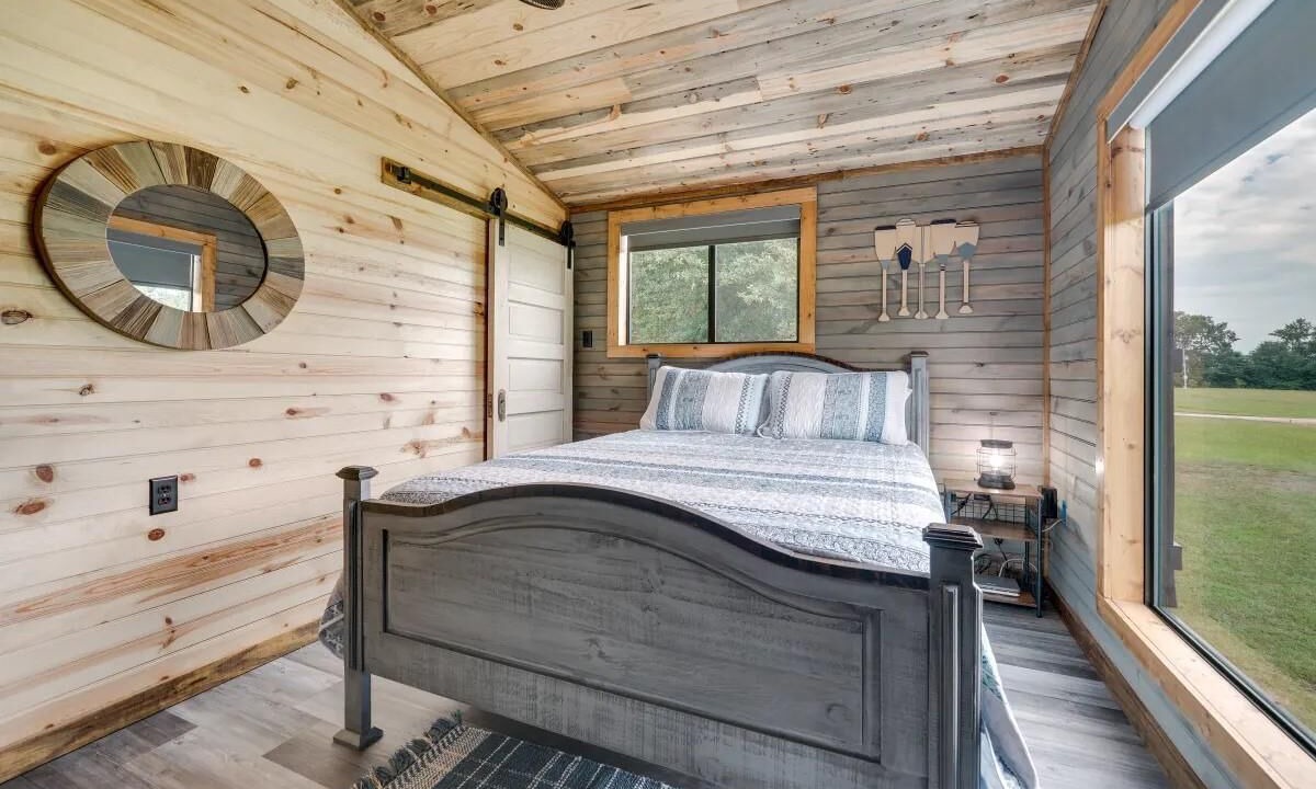 Photo of Bedroom in Golden