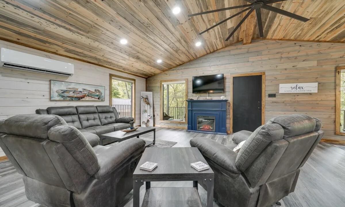 Photo of Livingroom in Golden