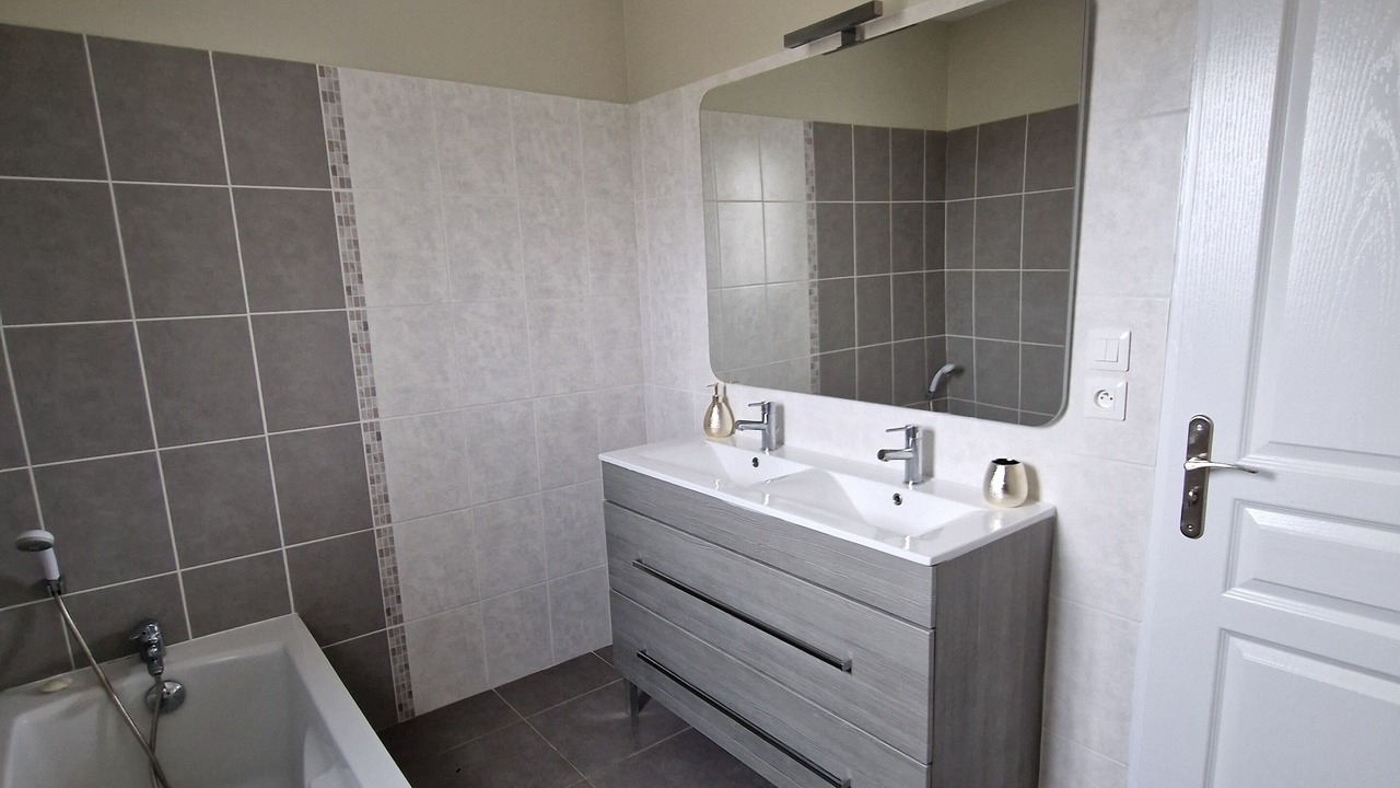 Photo of Bathroom in Salleles-d'Aude