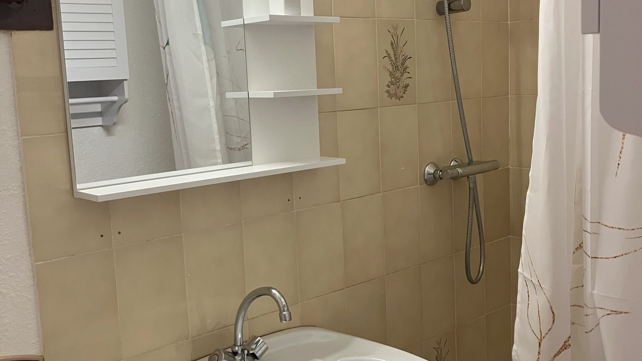 Photo of Bathroom in Vendres
