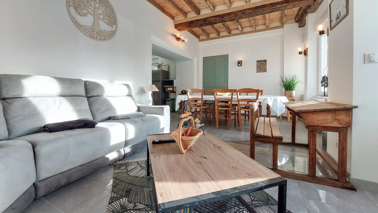 Photo of Bedroom in Neuilly-le-Vendin