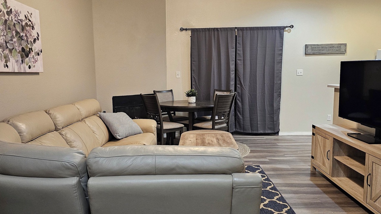Photo of Livingroom in Rio Rancho