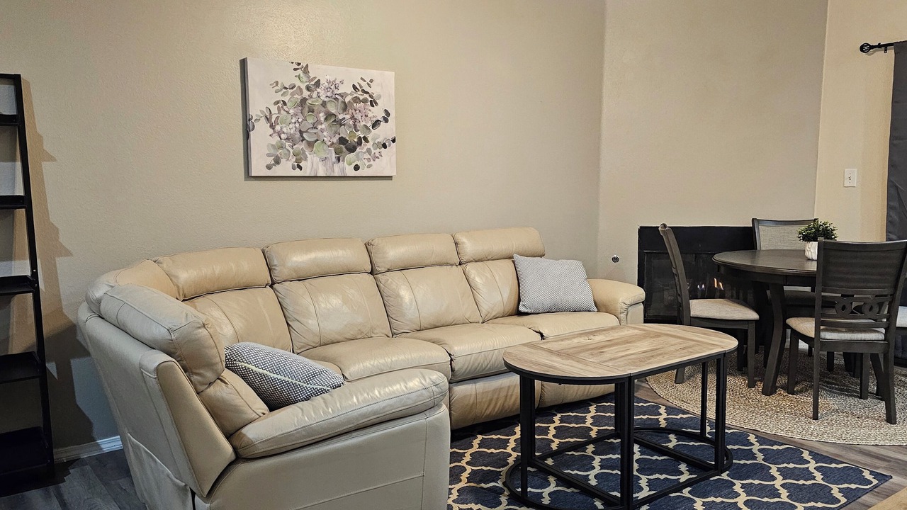 Photo of Livingroom in Rio Rancho