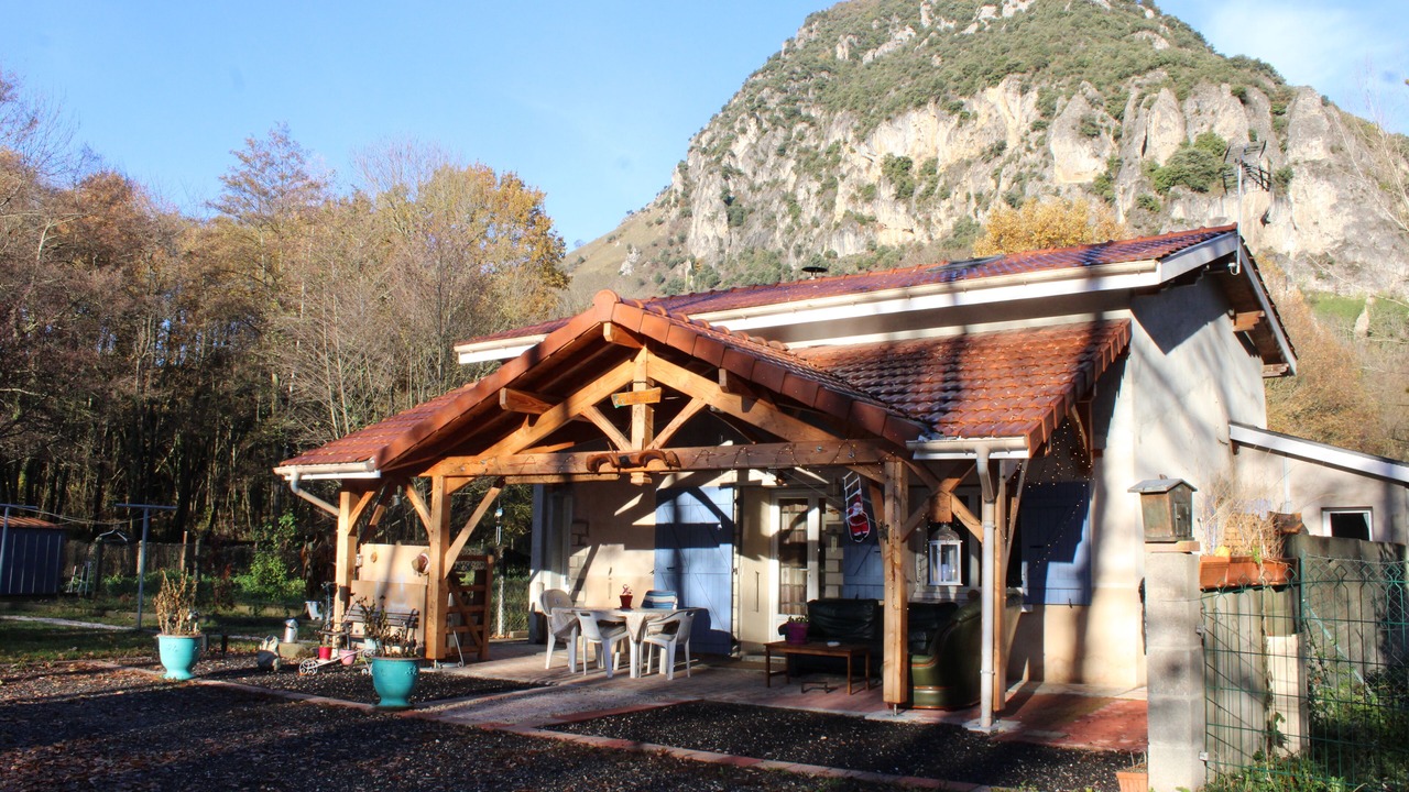 Photo of Outdoor in Surba