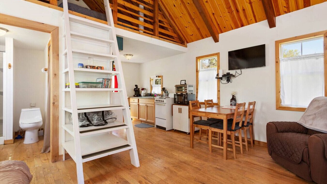 Photo of Livingroom in Fredericksburg