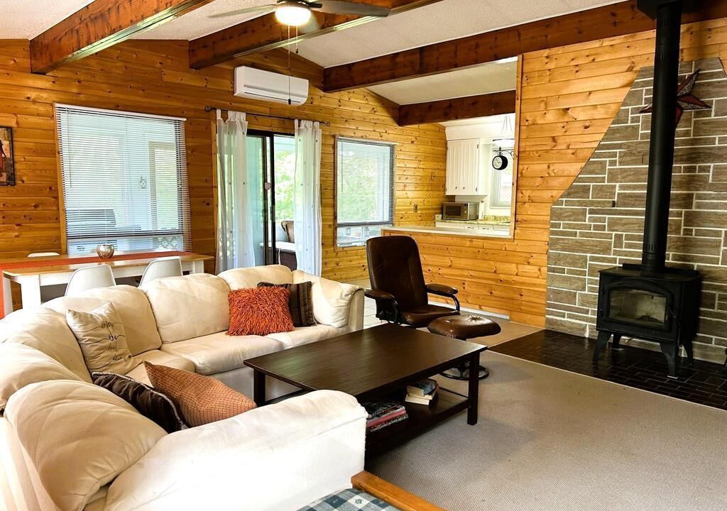 Photo of Livingroom in Hillside Beach