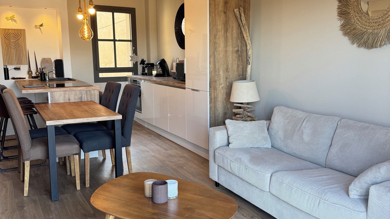 Photo of Livingroom in Balaruc-le-Vieux