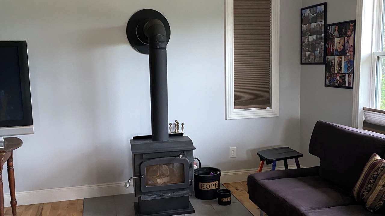 Photo of Livingroom in Marion Bridge