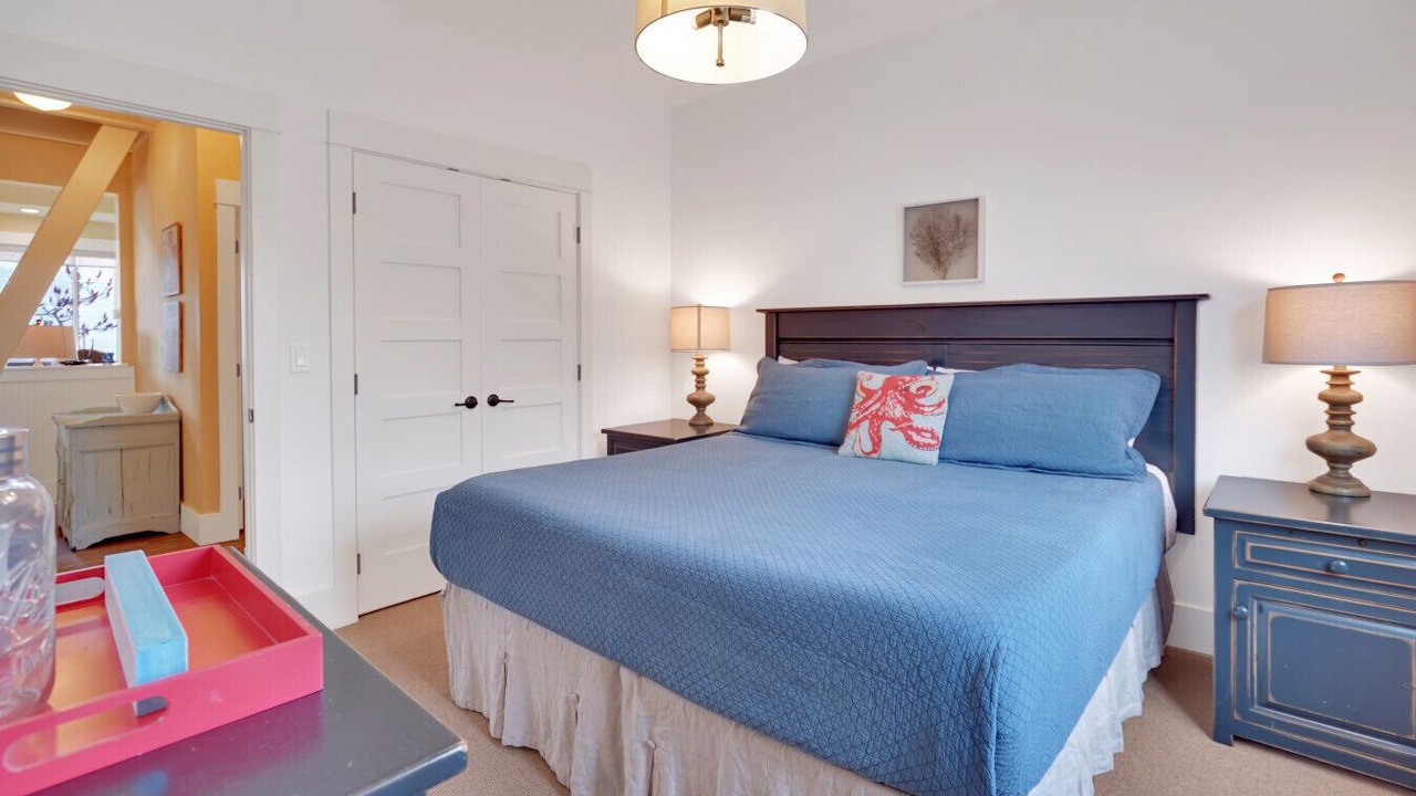 Photo of Bedroom in Oroville