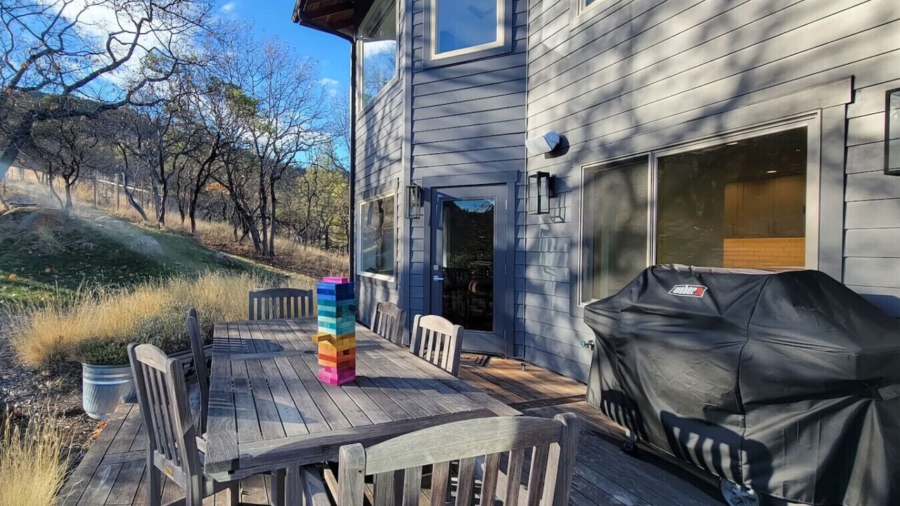 Photo of Outdoor in Ashland