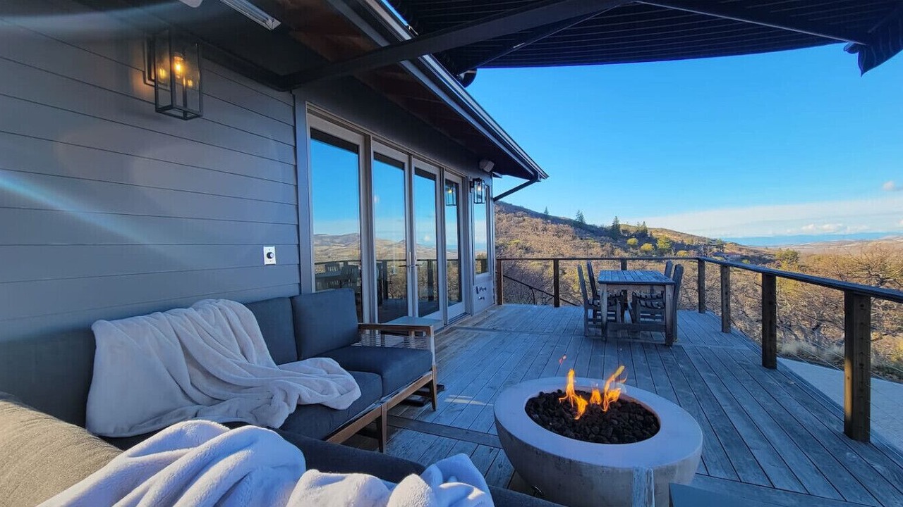 Photo of Outdoor in Ashland