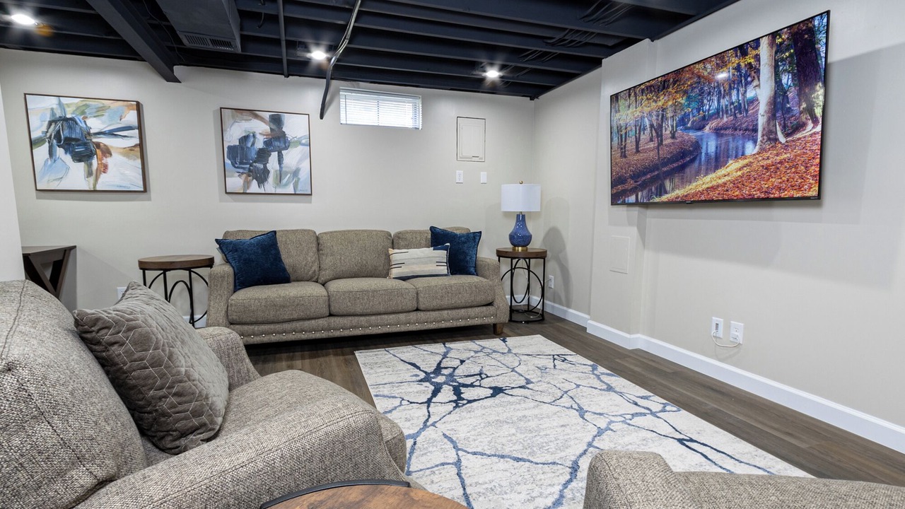 Photo of Livingroom in Fenton