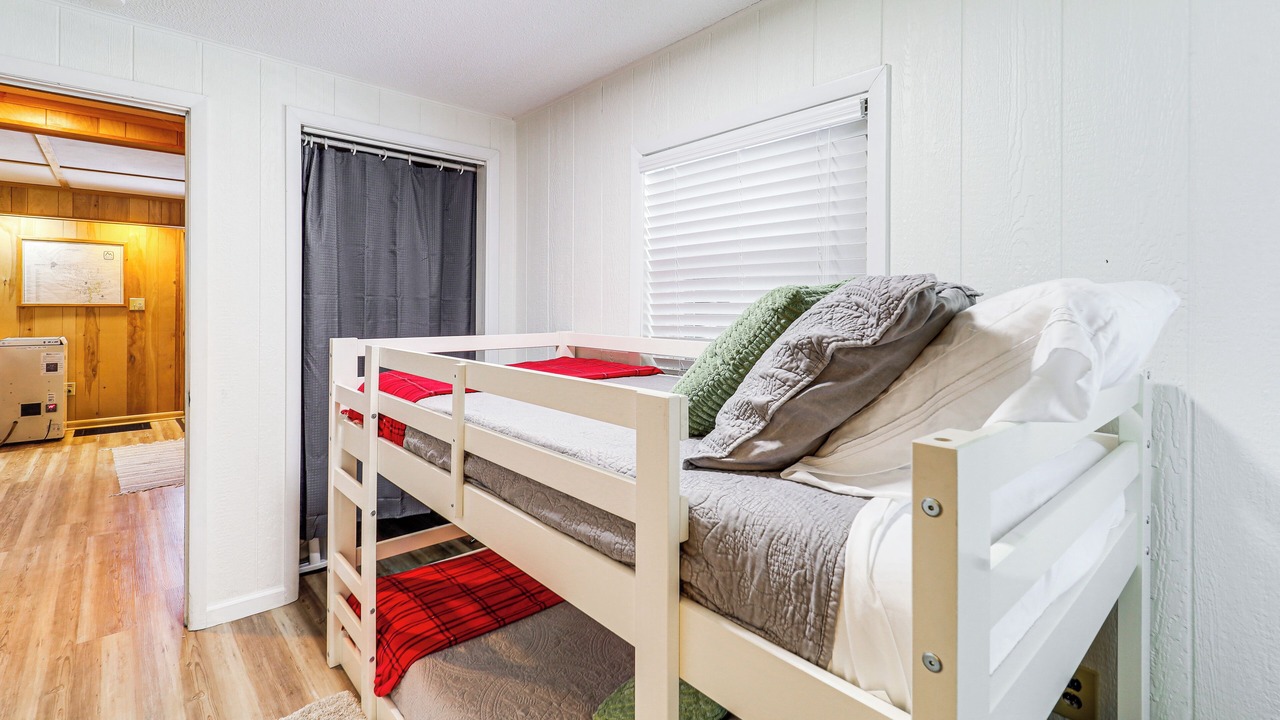 Photo of Bedroom in Charter Hills