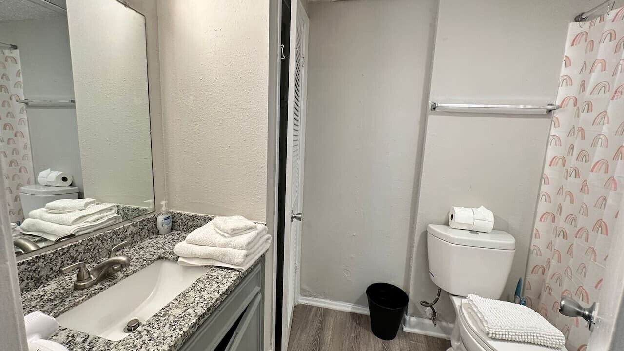 Photo of Bathroom in Nassau Bay