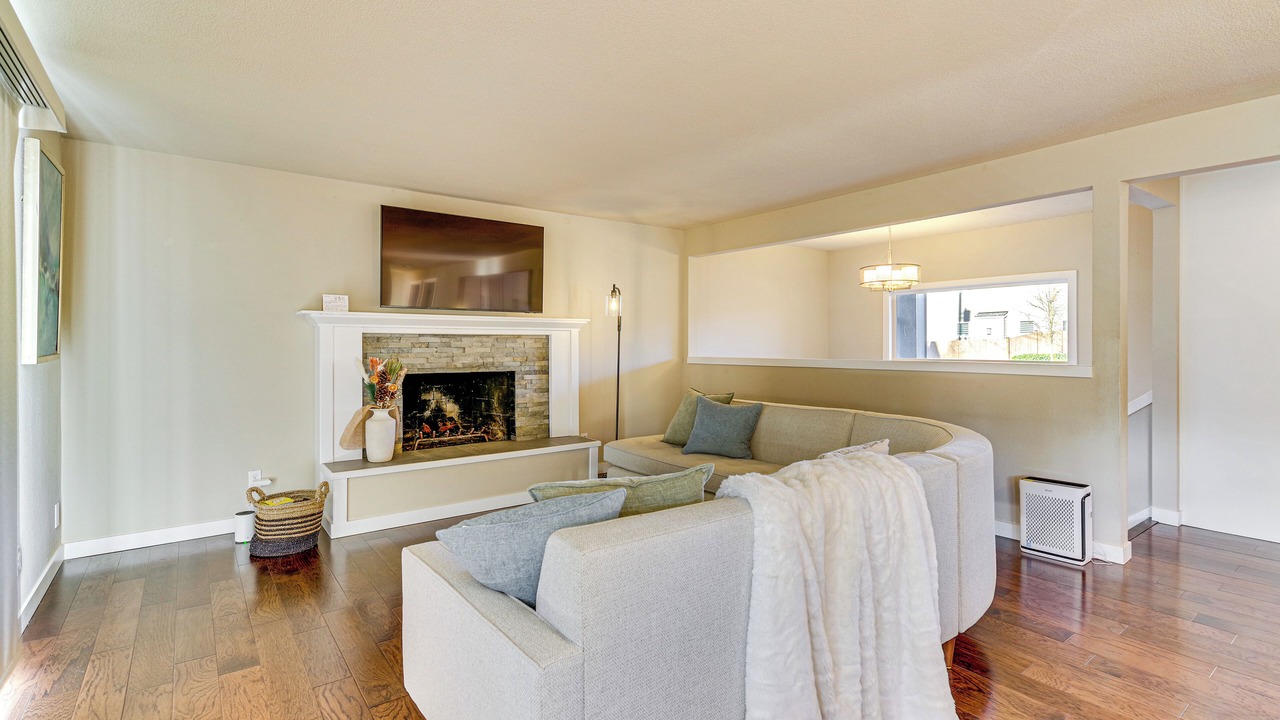 Photo of Bedroom in Silver Lake