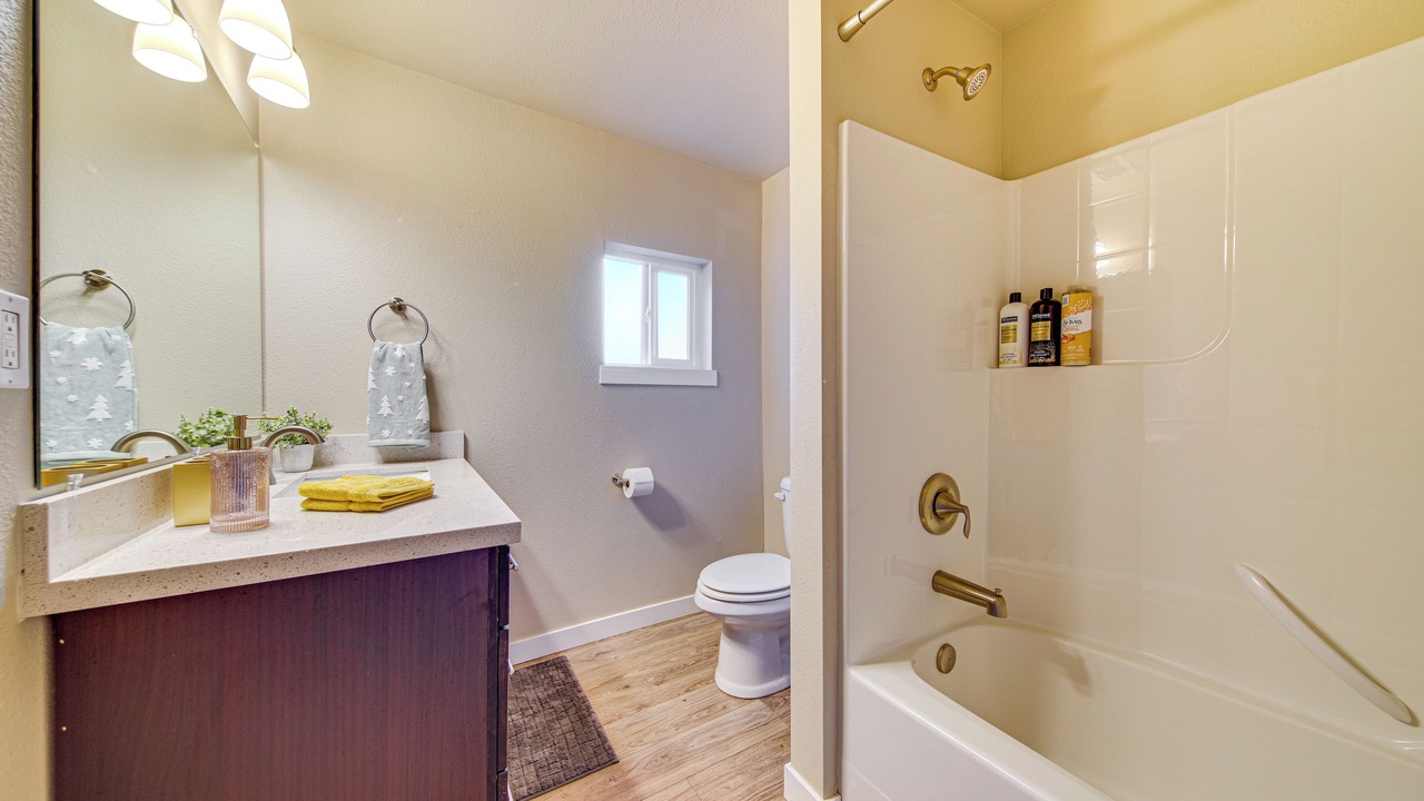 Photo of Bathroom in Silver Lake