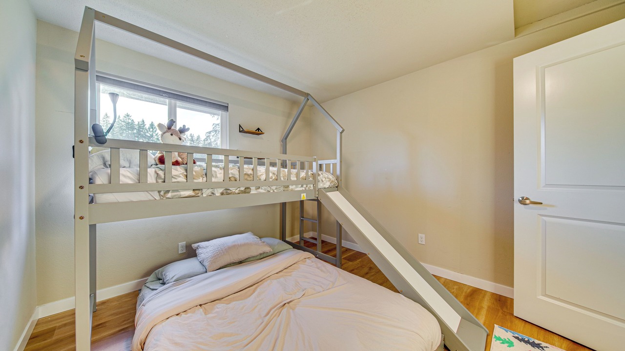 Photo of Bedroom in Silver Lake