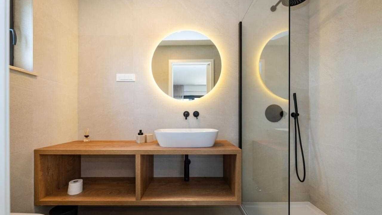 Photo of Bathroom in Seline