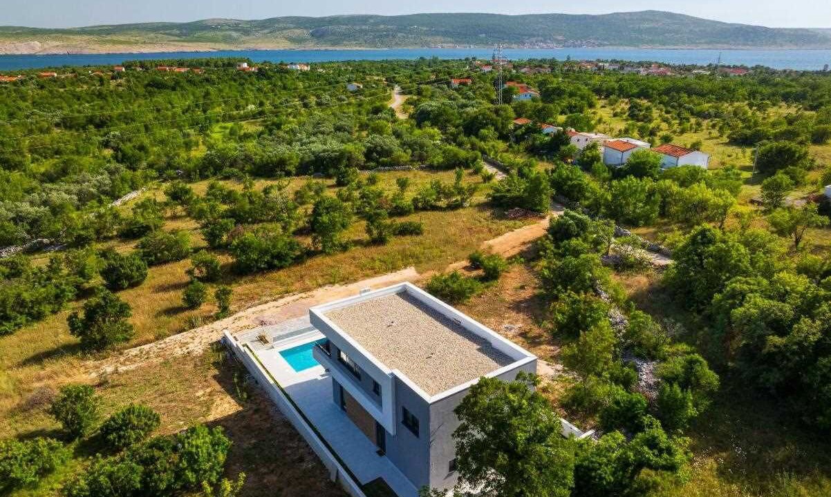 Photo of Outdoor in Seline