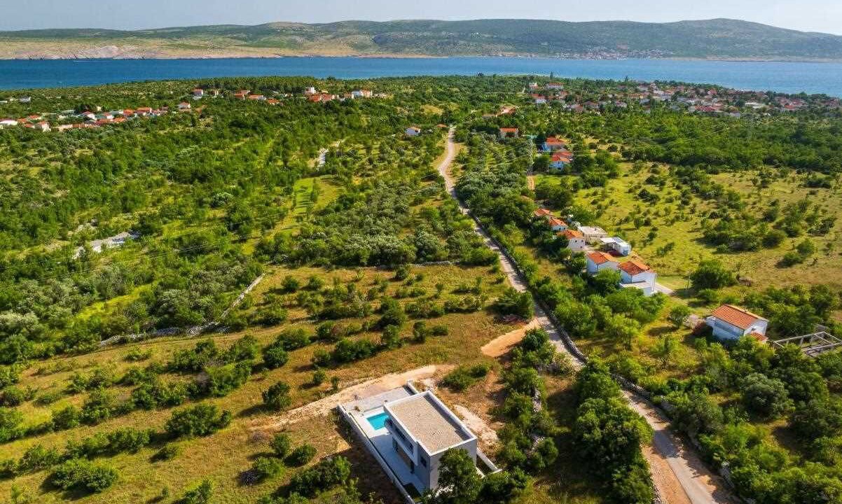 Photo of Outdoor in Seline