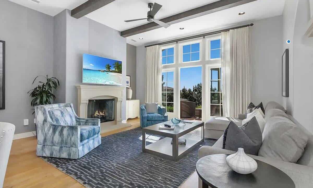 Photo of Livingroom in Rancho Palos Verdes