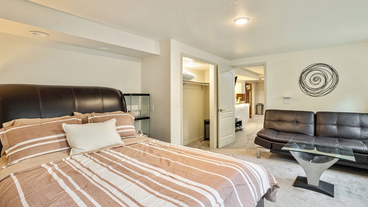 Photo of Bedroom in Cottonwood Heights