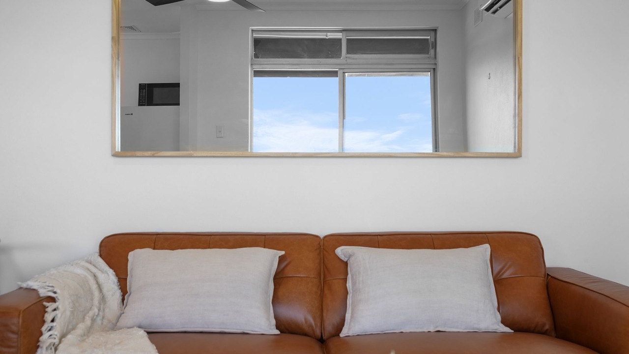 Photo of Livingroom in West Beach