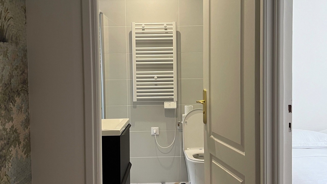 Photo of Bathroom in Bagneux