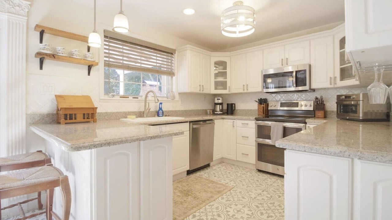 Photo of Kitchen in Pine Gardens North