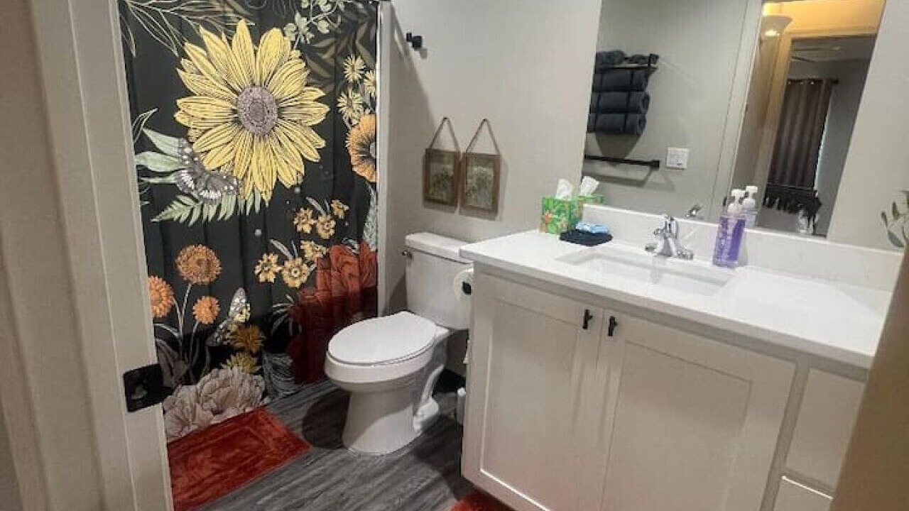 Photo of Bathroom in Portales