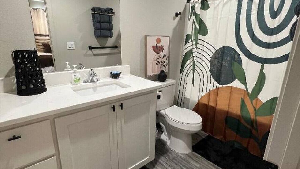 Photo of Bathroom in Portales