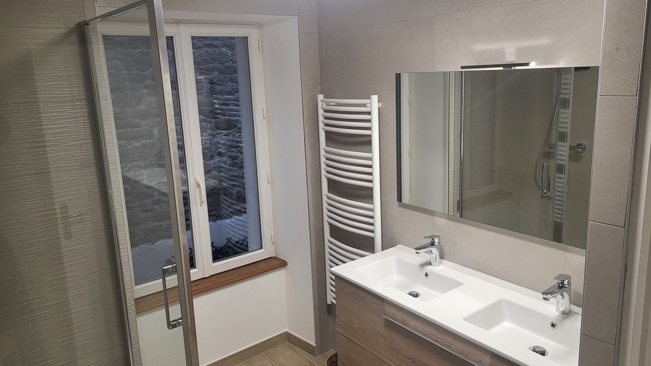 Photo of Bathroom in Dinan