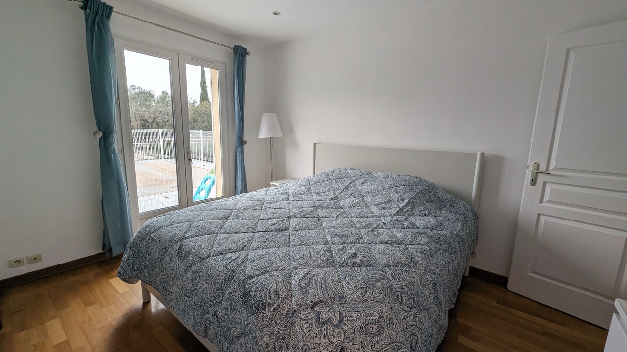 Photo of Bedroom in Villeneuve-les-Avignon