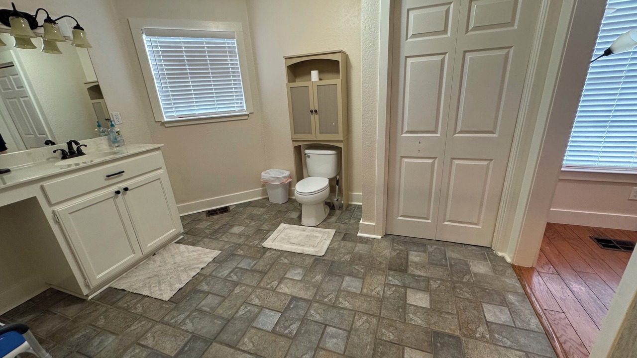 Photo of Bathroom in San Marcos