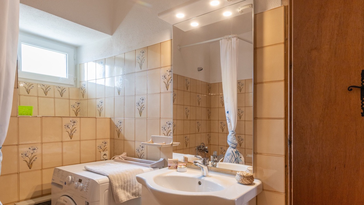 Photo of Bathroom in Gravieres