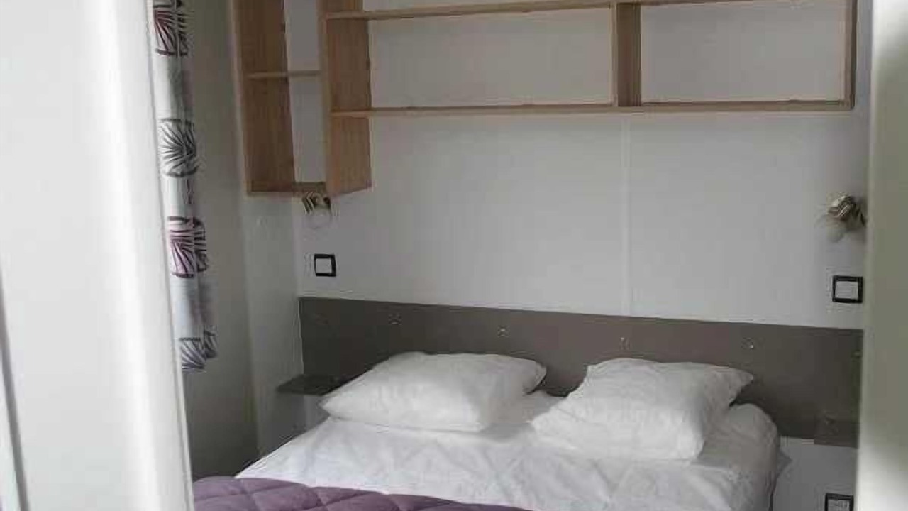 Photo of Bedroom in Melun