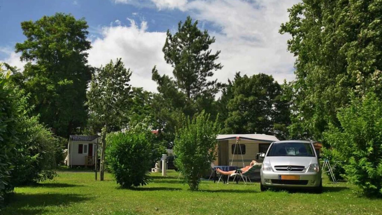 Photo of Outdoor in Vaux-le-Penil