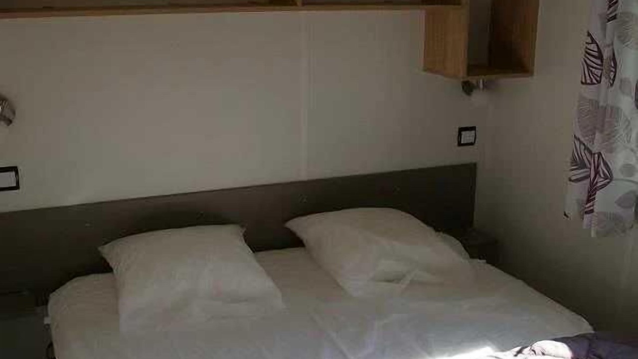 Photo of Bedroom in Vaux-le-Penil