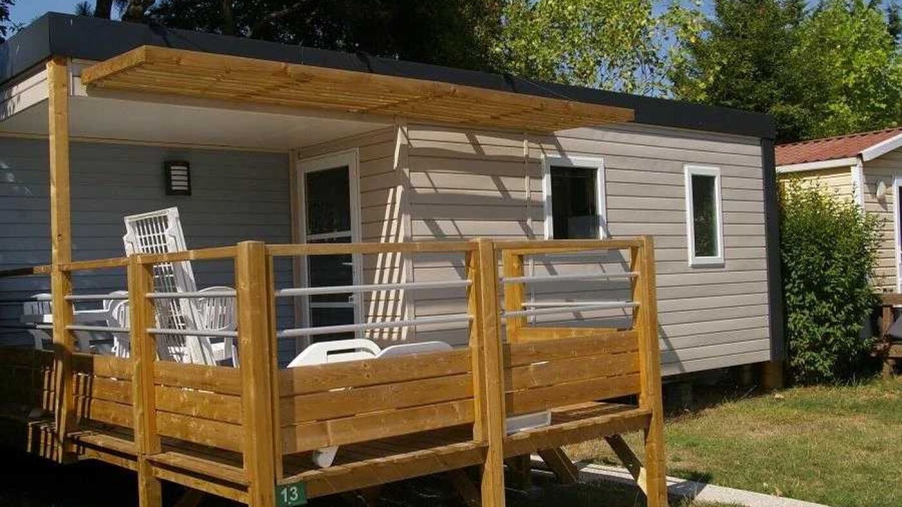 Photo of Outdoor in Vaux-le-Penil