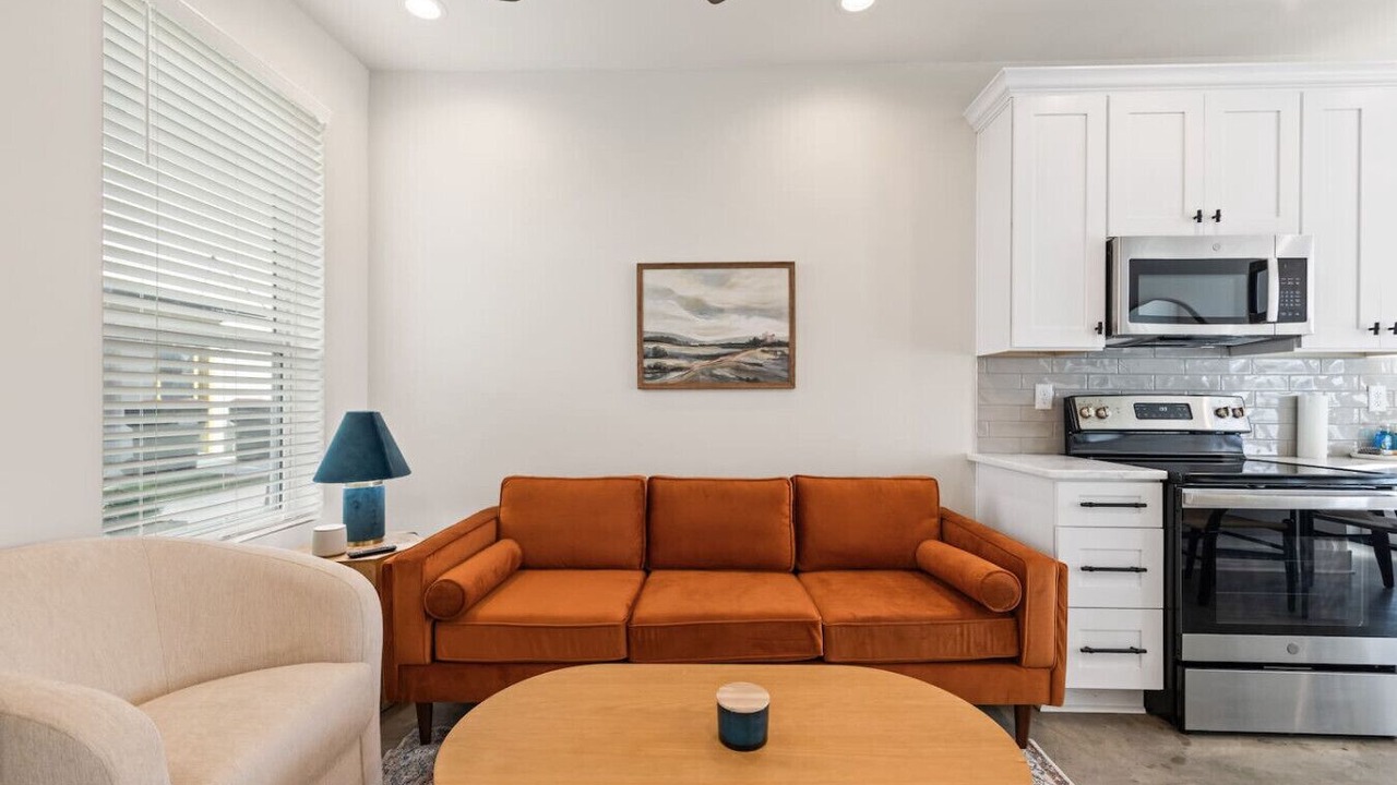 Photo of Livingroom in Lafayette