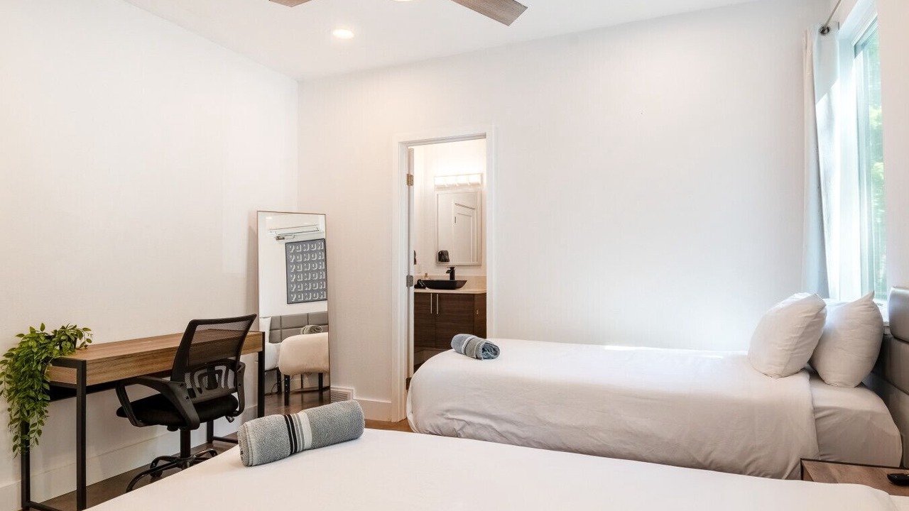 Photo of Bedroom in Blackshear-Prospect Hill
