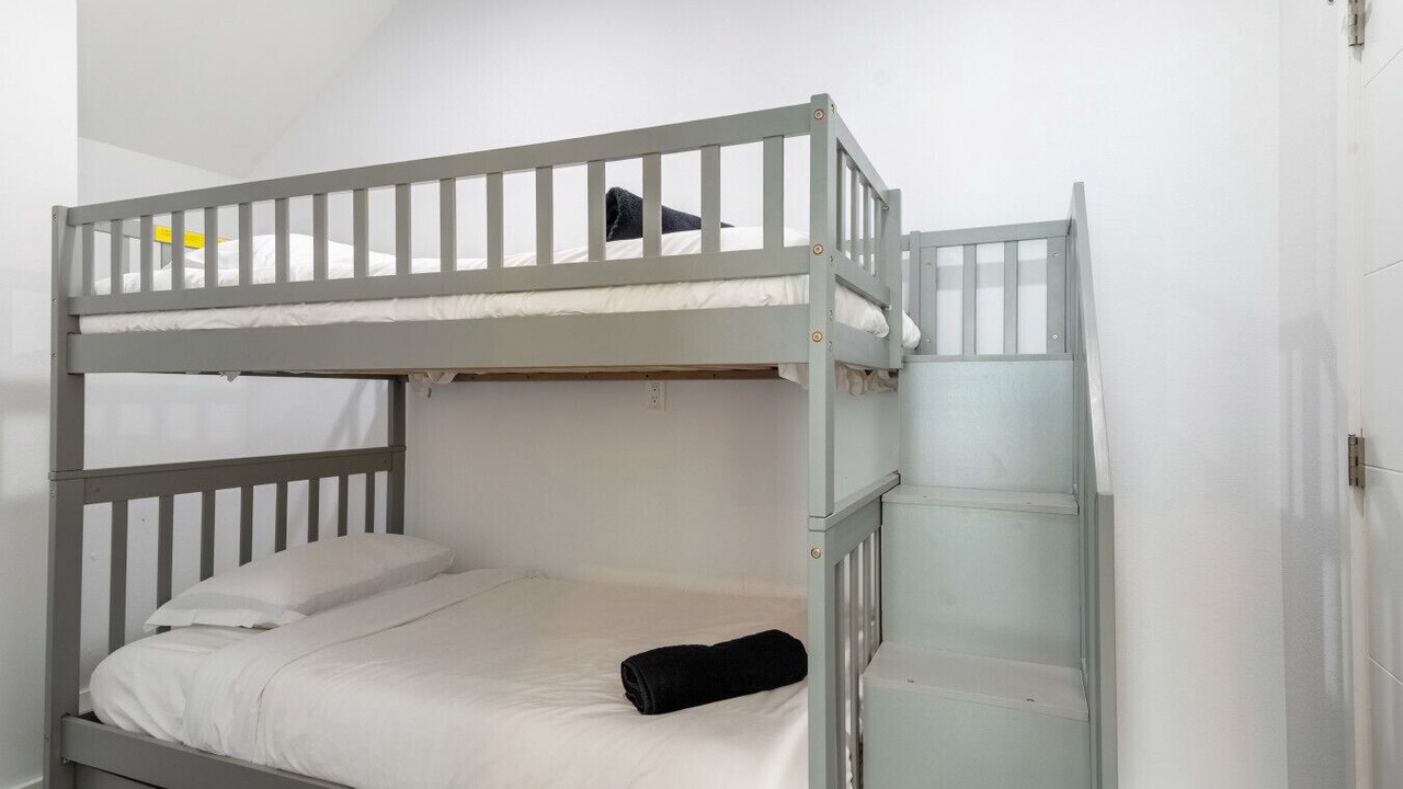 Photo of Bedroom in Blackshear-Prospect Hill