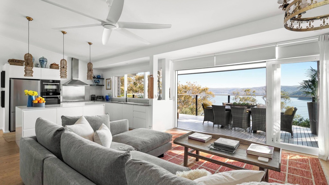 Photo of Livingroom in Avalon Beach