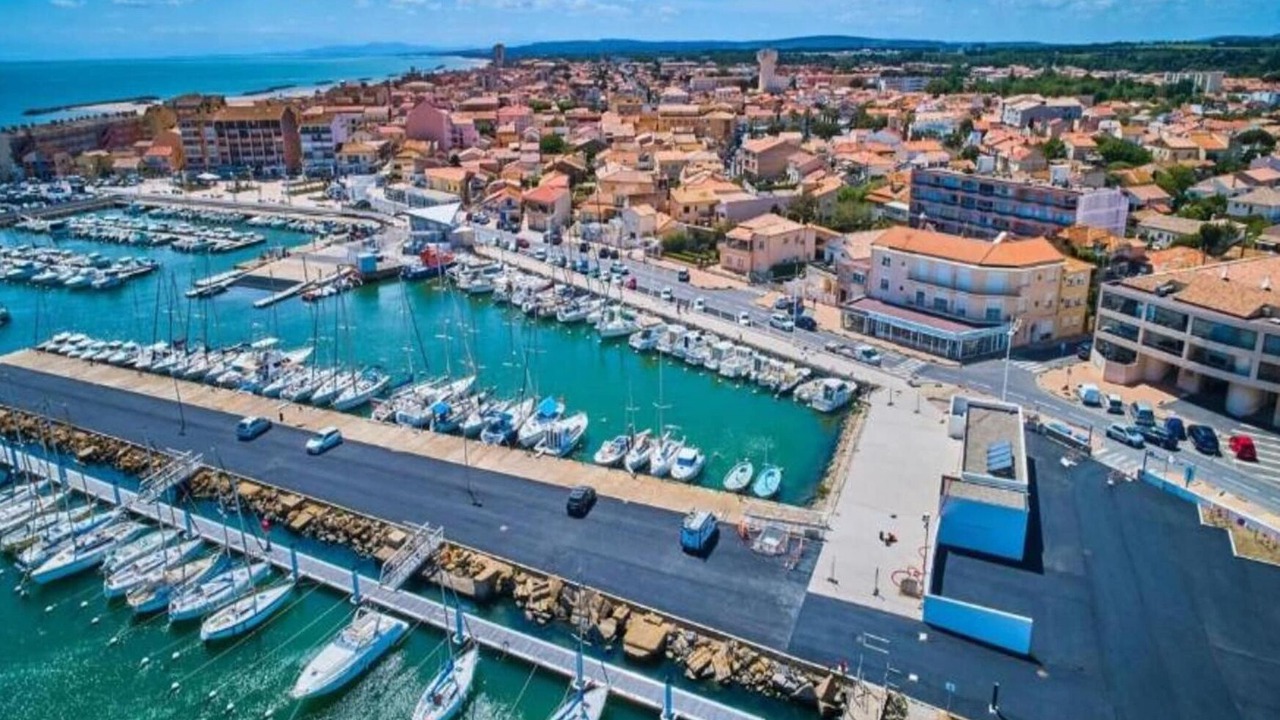 Photo of Others in Serignan